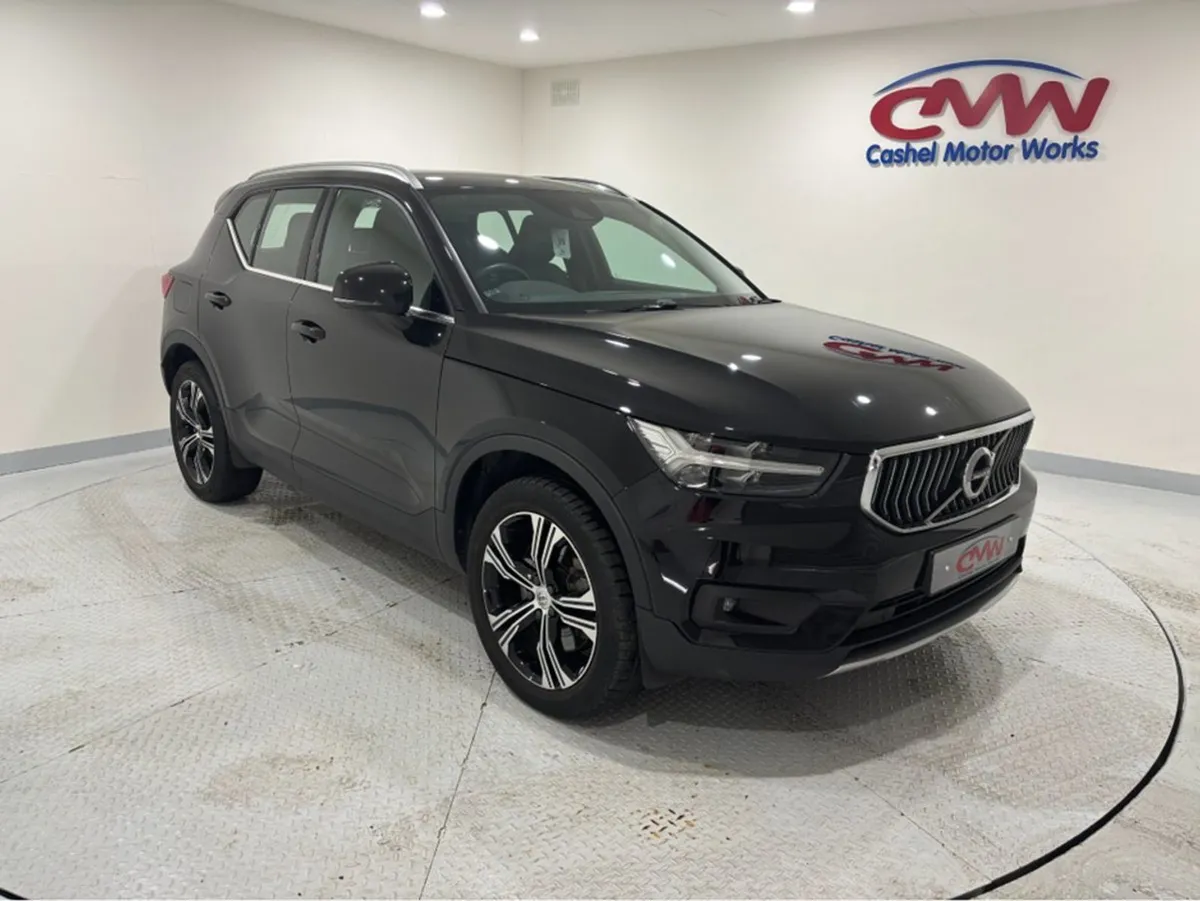 Volvo XC40 Inscript PRO T5 Rcharge plug-in Hybrid - Image 1