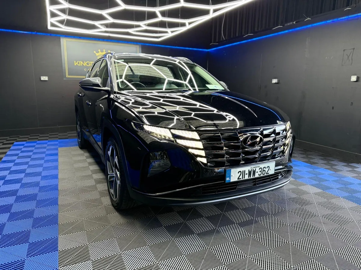 Hyundai Tucson,Automatic,HIGH SPEC - Image 3