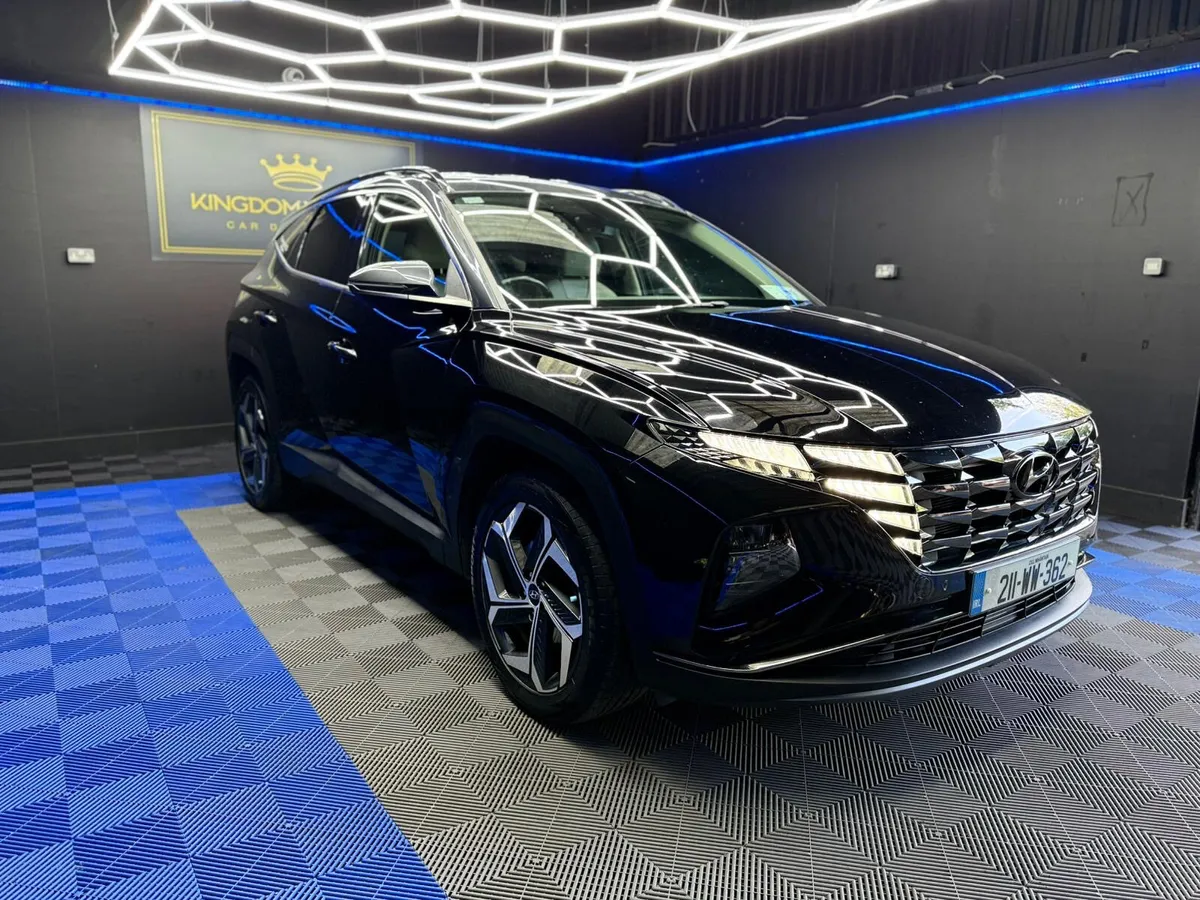 Hyundai Tucson,Automatic,HIGH SPEC - Image 2