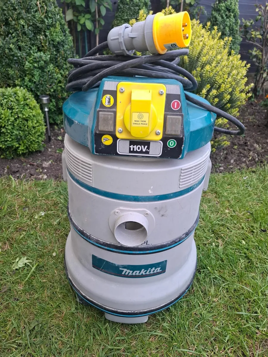 Makita hoover 110V - Image 1