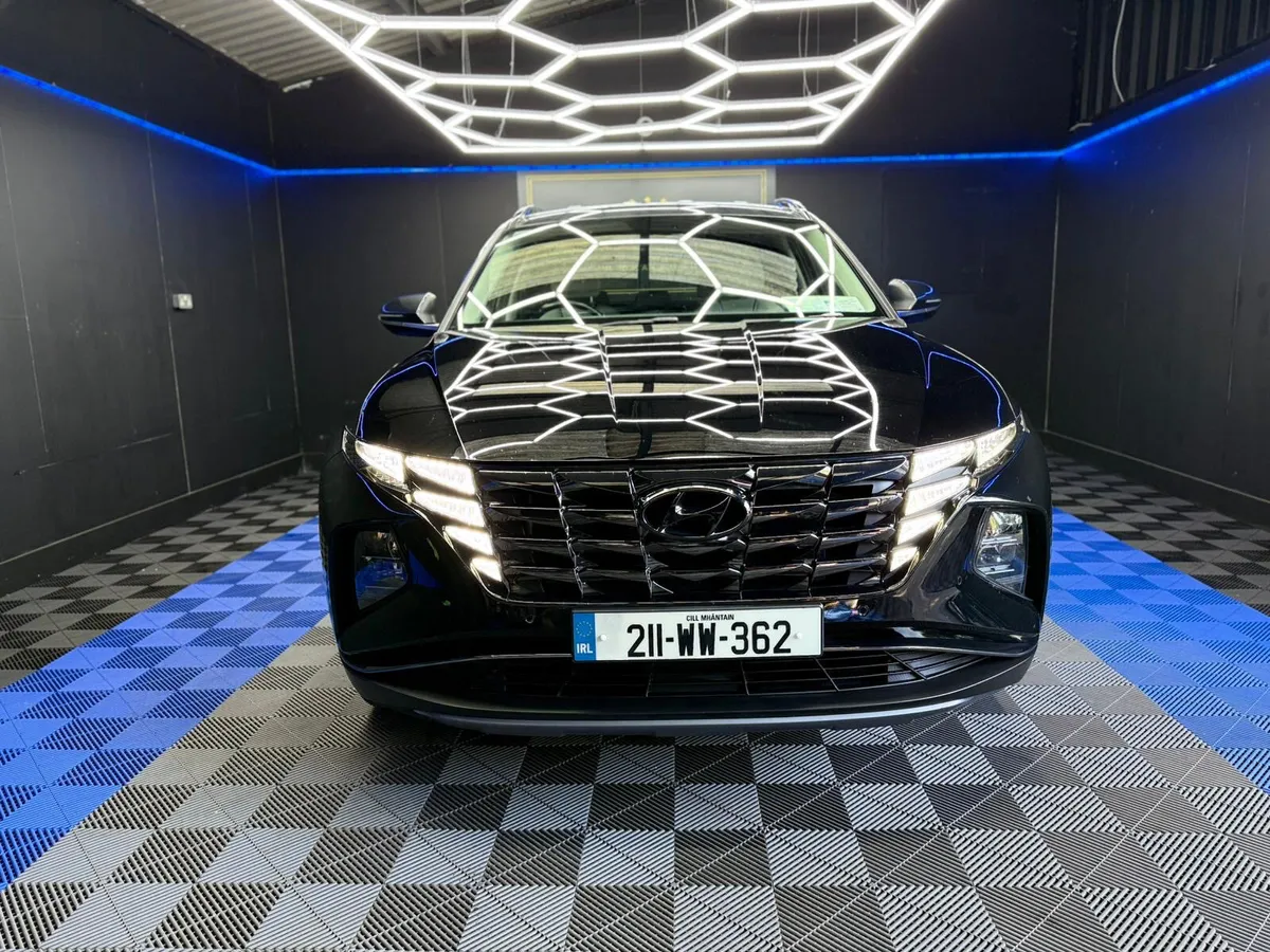 Hyundai Tucson,Automatic,HIGH SPEC - Image 4