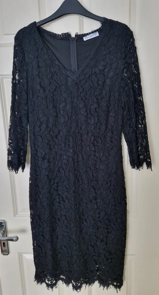 Gallery Dress UK14 - Image 1