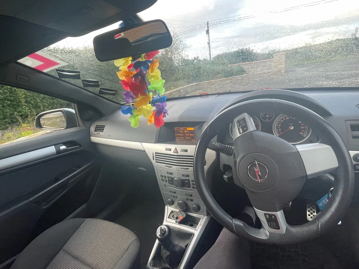 Opel astra 1.4 2008 - Image 4