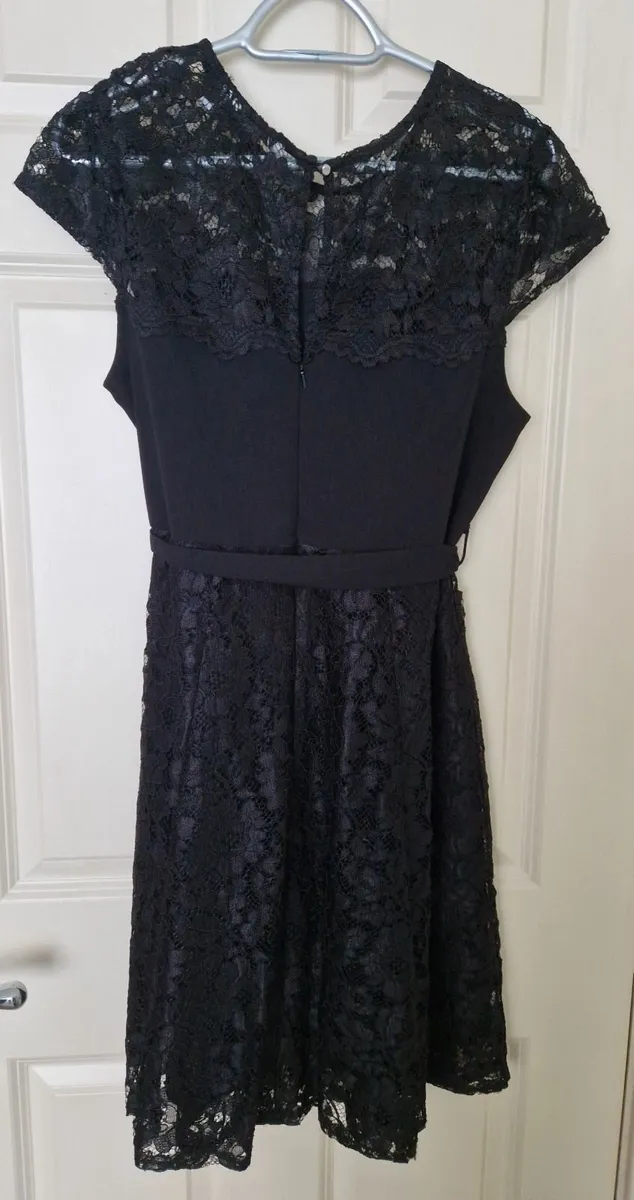 Dorothy Perkins Billie and Blosssom dress UK16 - Image 3