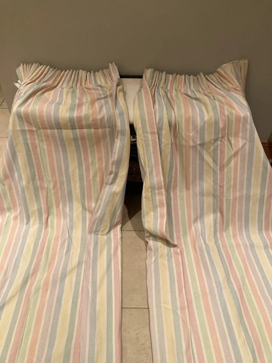 Pair of curtains - Image 4
