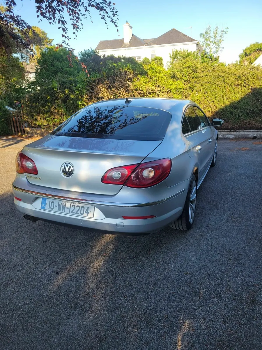Volkswagen Passat 2010 - Image 3