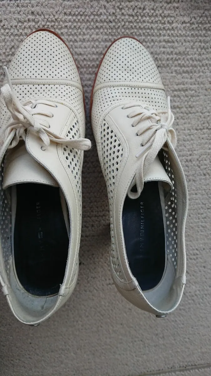 Tommy hilfiger high heels shoes UK7 - Image 4
