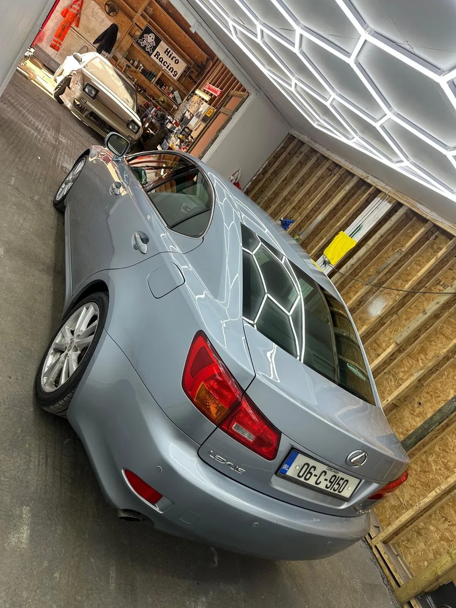 Lexus is250 - Image 3