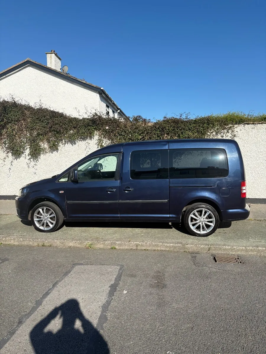 Caddy maxi life  7 seater - Image 2