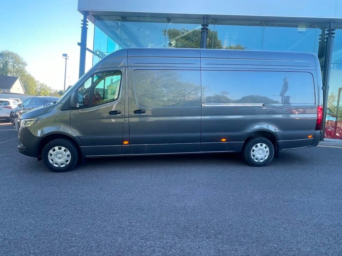 Mercedes-Benz Sprinter 319L PRO Automatic High Ro - Image 2