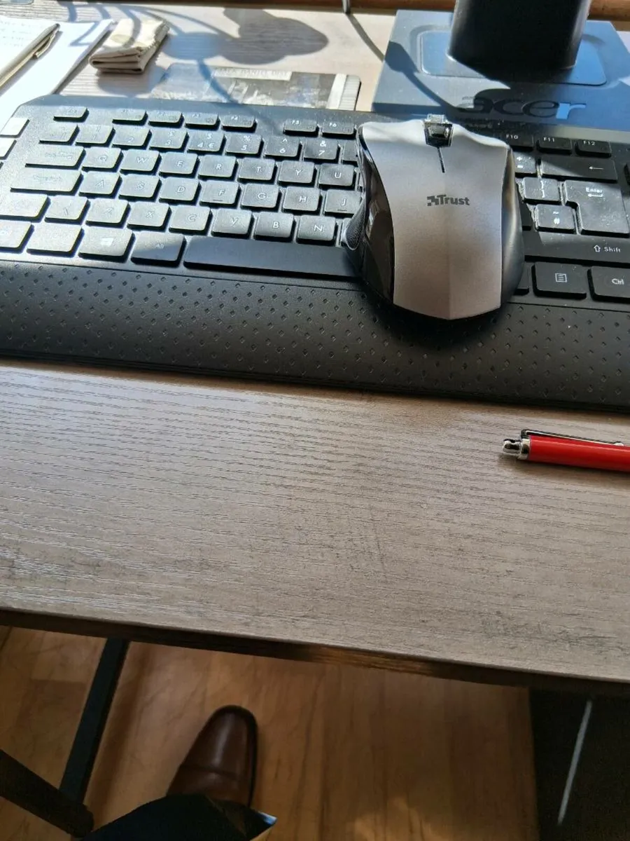 Hp desktop - Image 2