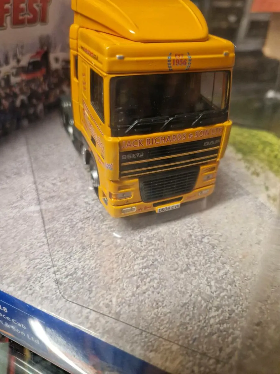 Corgi Truckfest DAF Tractor Unit 1.50 - Image 2