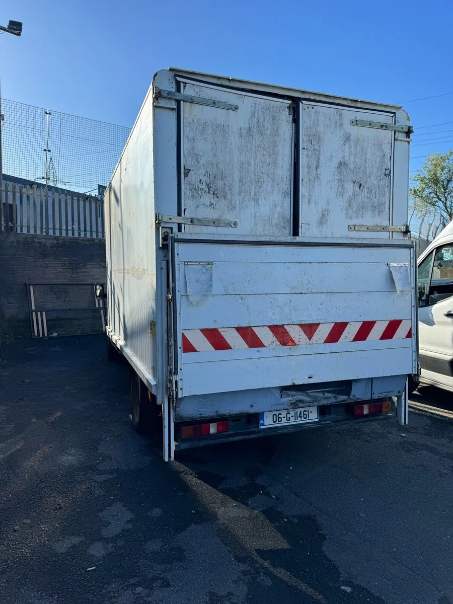 Ford Transit Box Van with Tale lift - Image 3