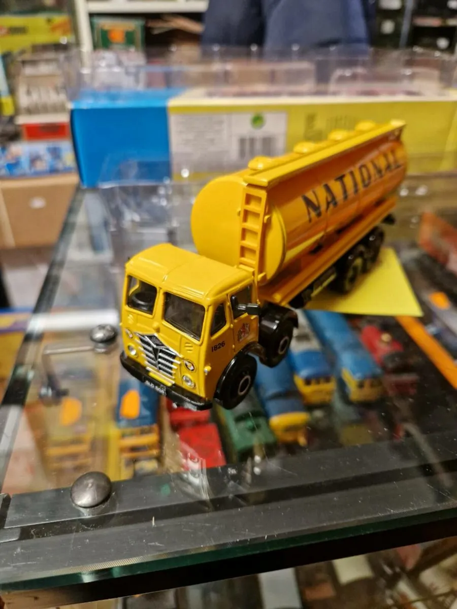 Corgi Foden Tanker & Morris J Van Set - Image 3