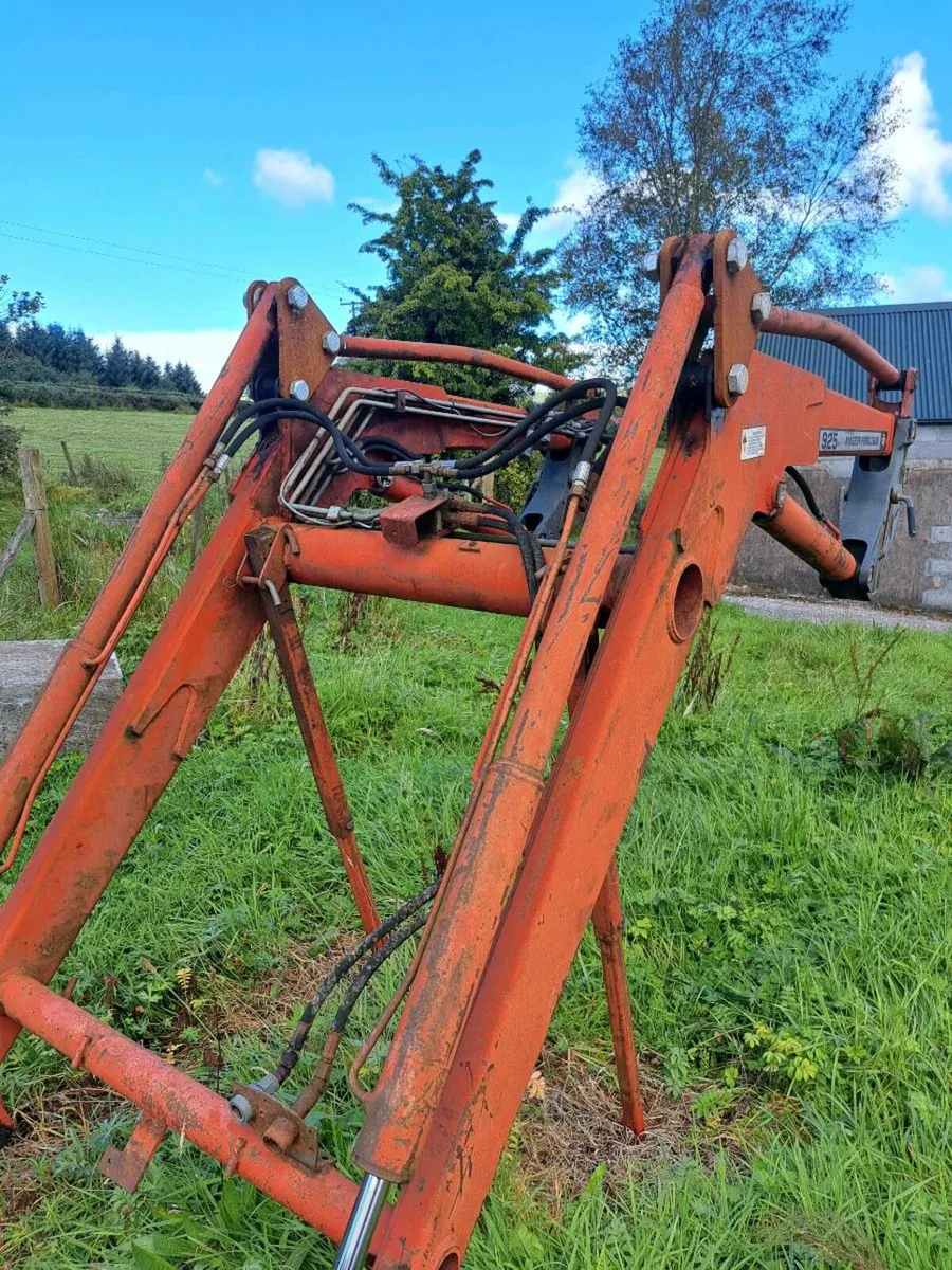 Front loader - Image 3