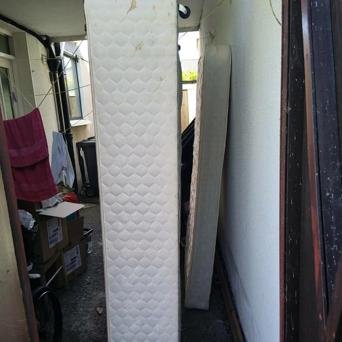 Bed - Image 2