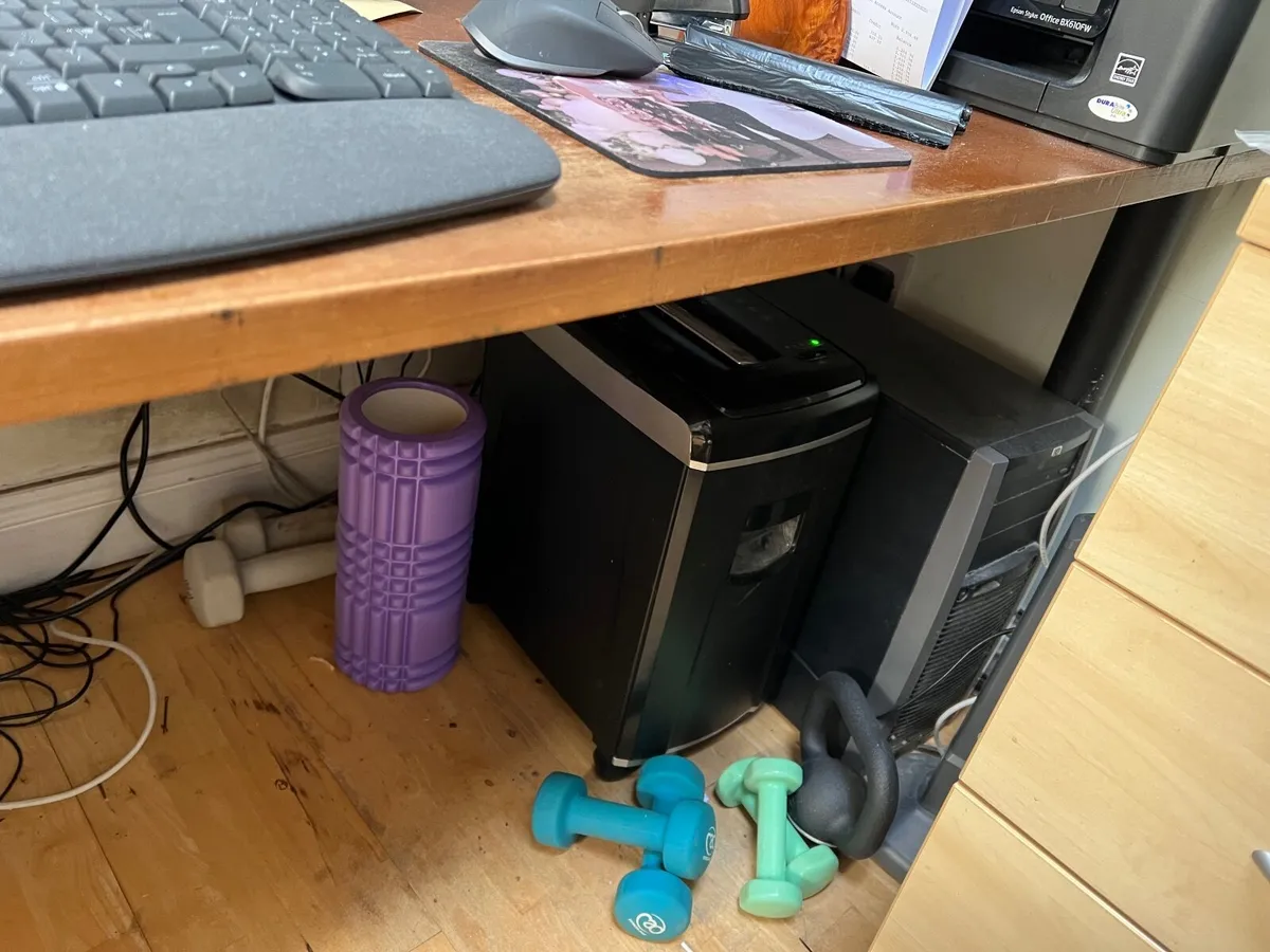 Office furniture - Image 2
