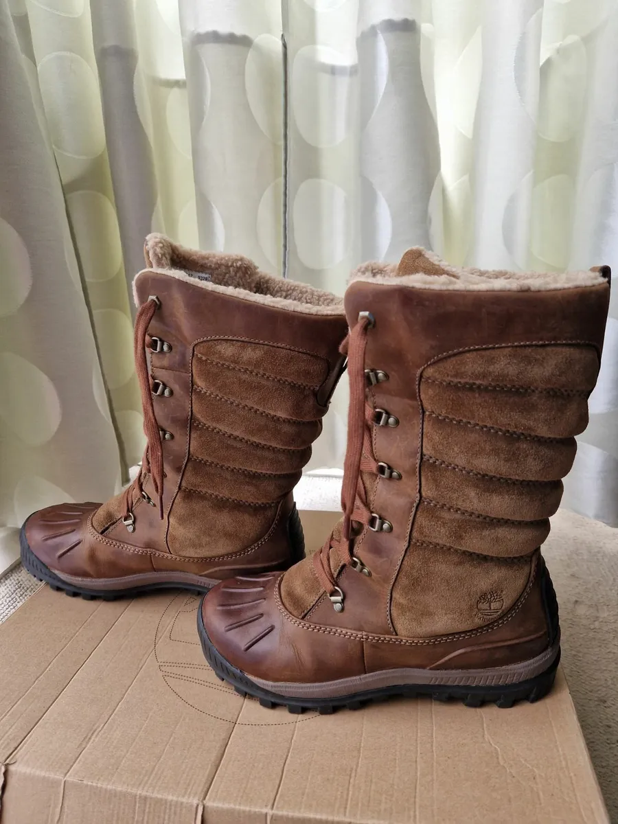 Timberland women's tall boots UK8 - Image 2