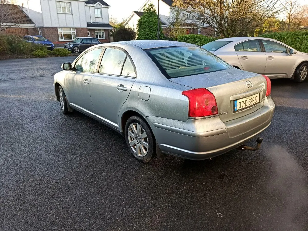 Toyota Avensis - Like new! (Kind of) 2 owners - Image 3