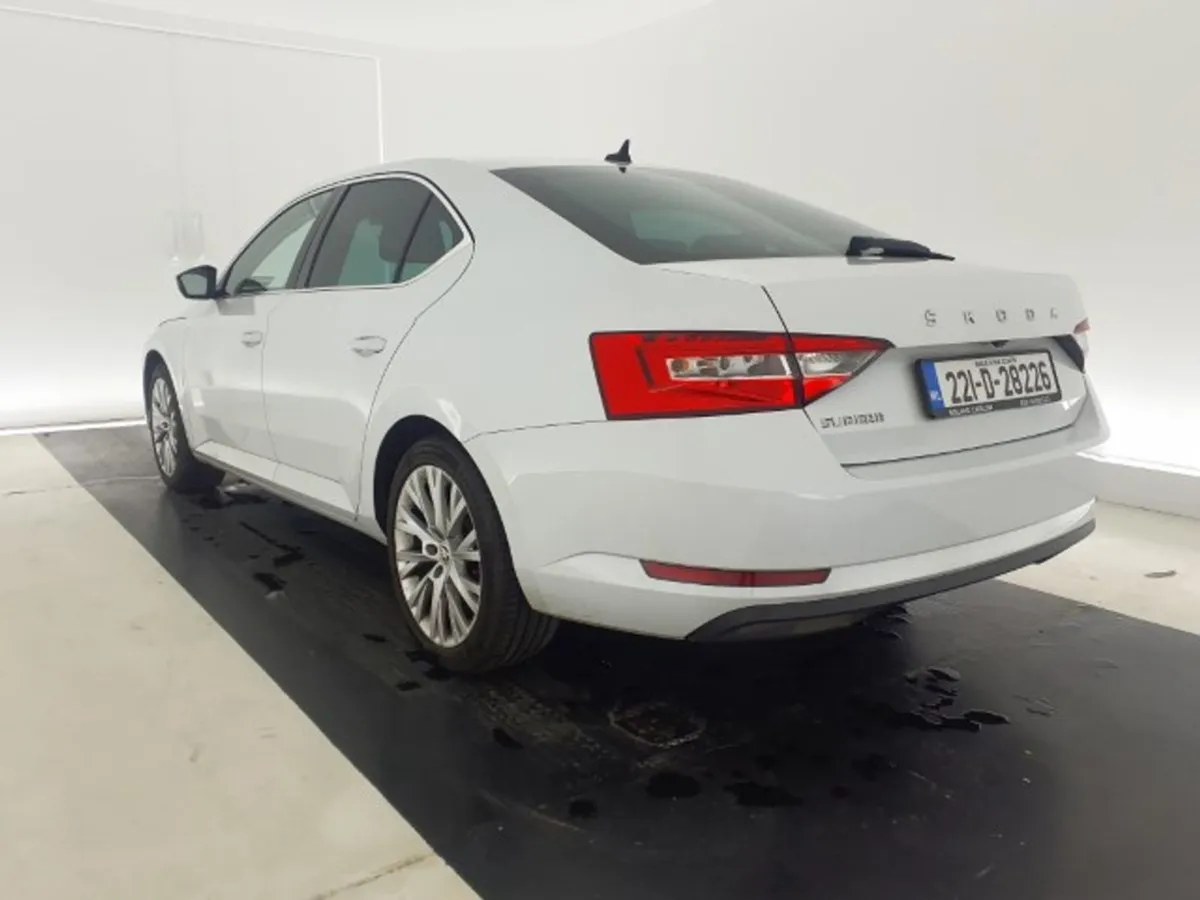 Skoda Superb Style 2.0 Tdi 122bhp Dsg 5dr - 1968cc - Image 4