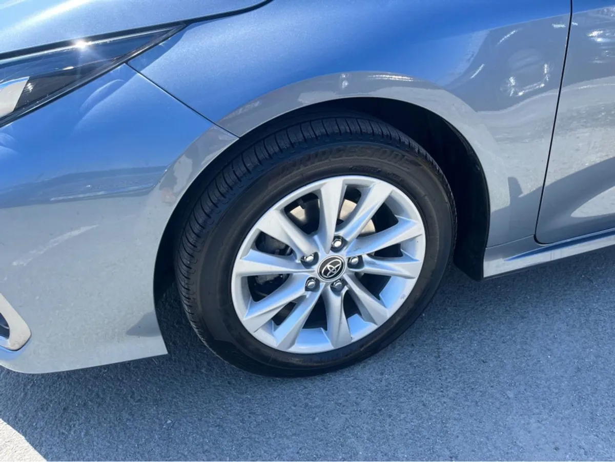 Toyota Corolla Luna Saloon 4DR Auto - Image 2