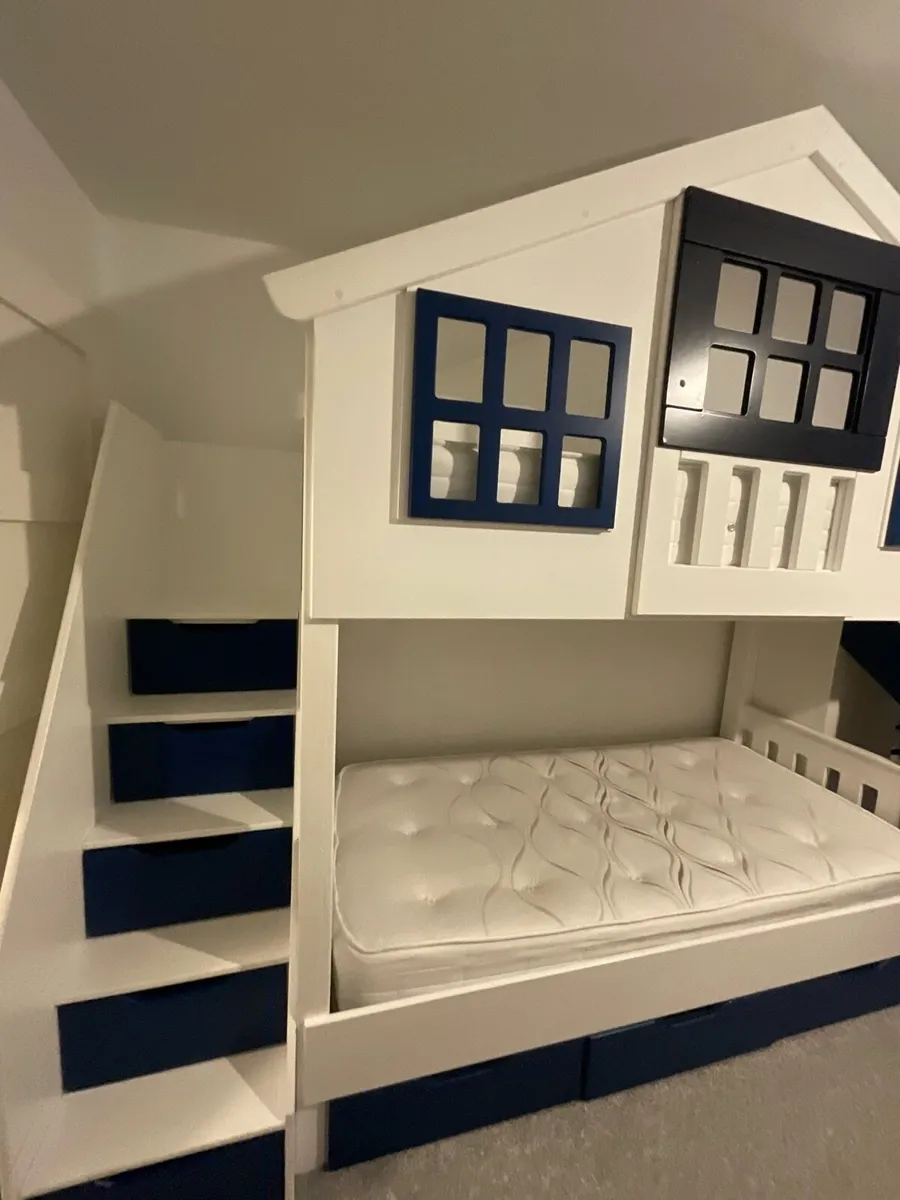 Tree house beds - Image 1