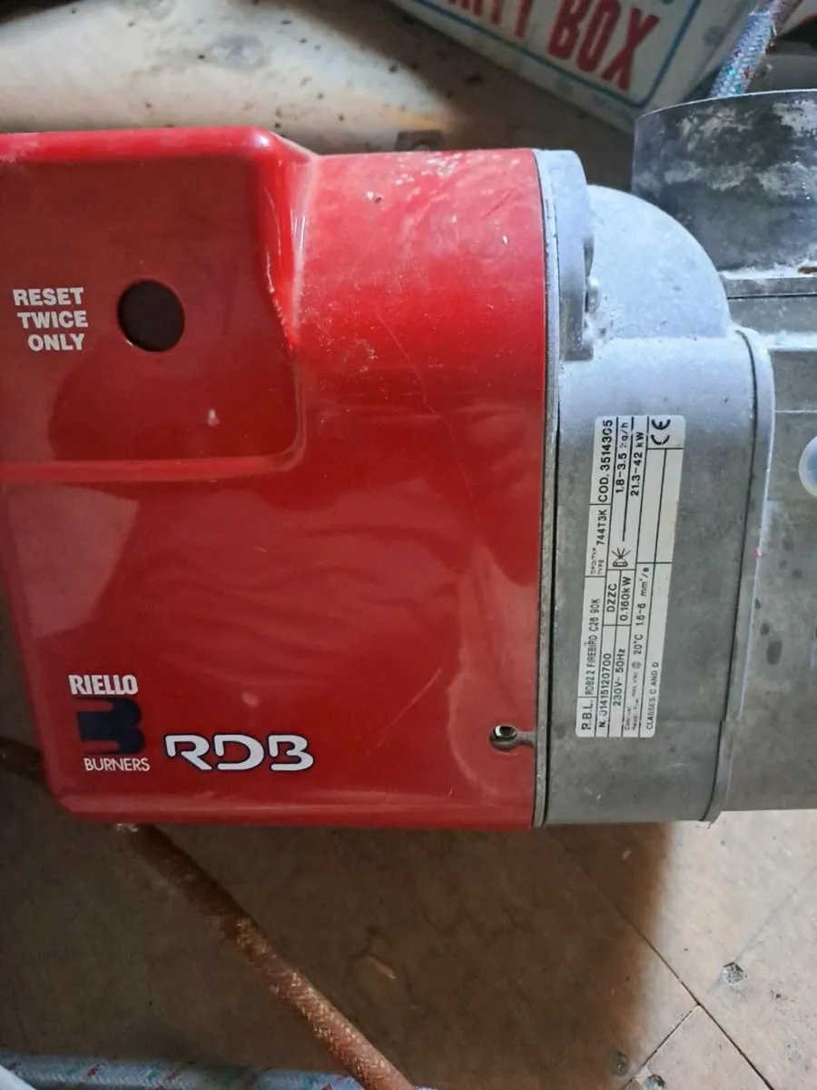 Oil boiler - Image 4