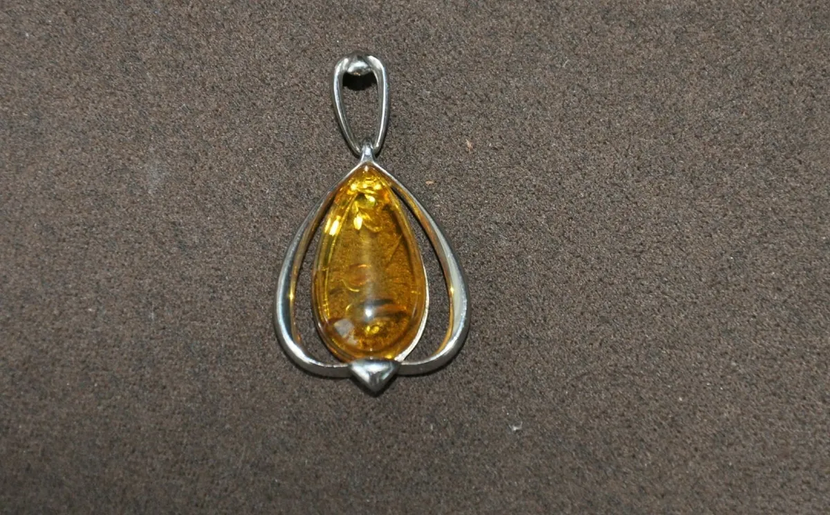 925 silver with real amber earrings and pendant - Image 3