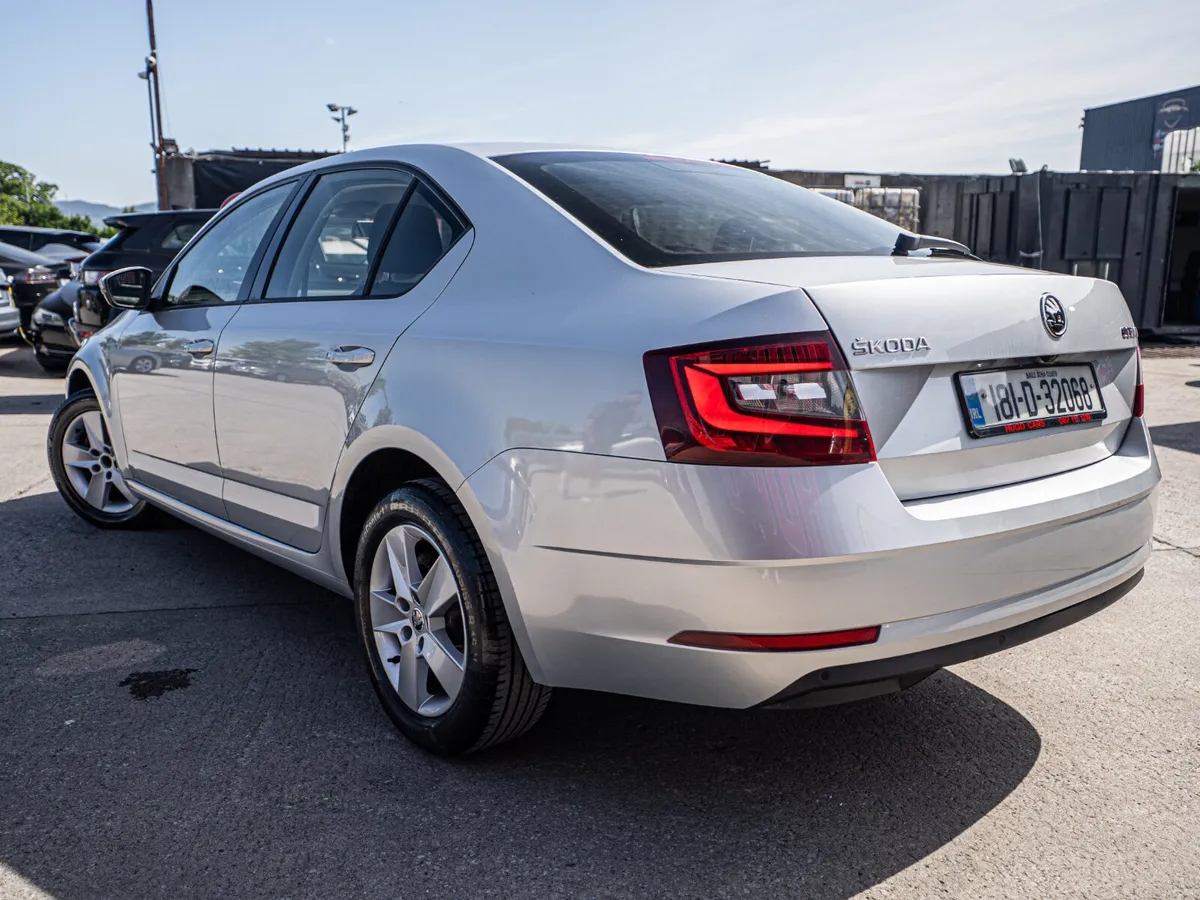 2018 Octavia 1.0tsi/Carplay/New NCT/1yr warranty - Image 3