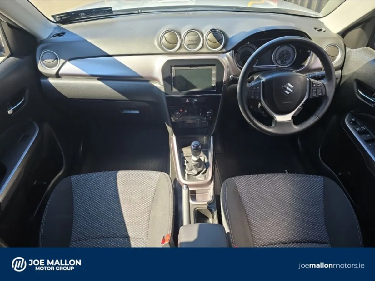 Suzuki Vitara 1.4 Hybrid SZ4 MT - Image 3
