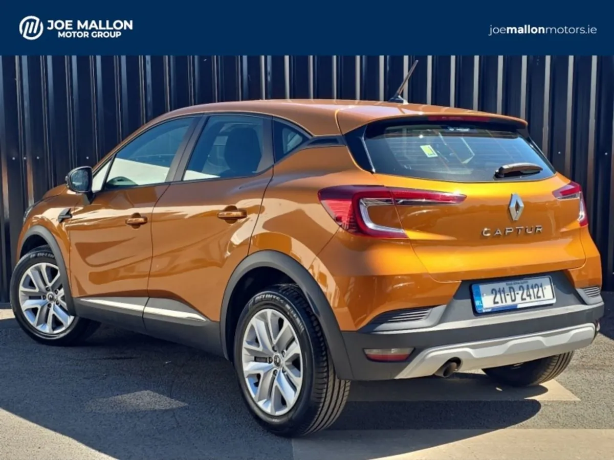Renault Captur TCe 130 EDC Play - Image 2