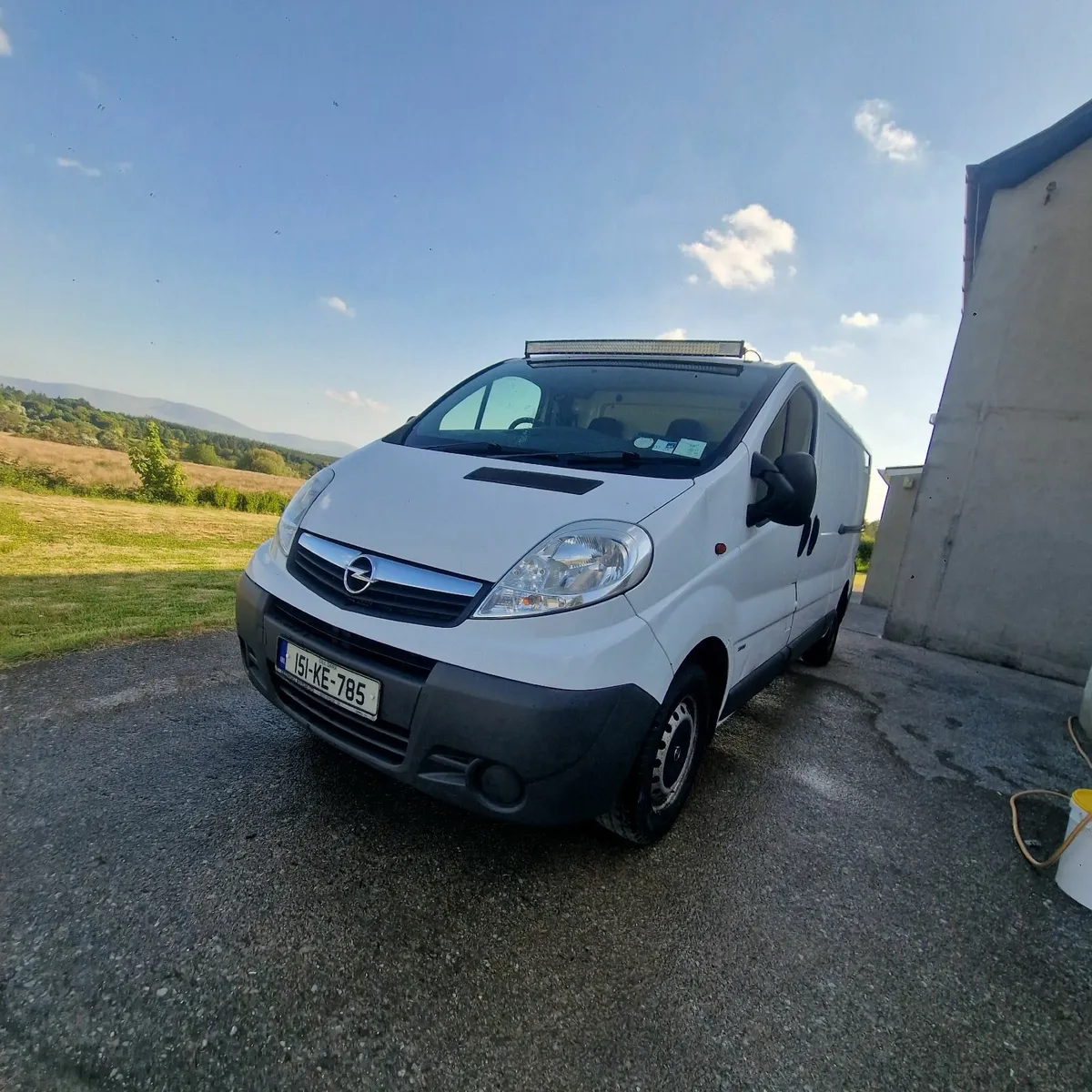 Opel Vivaro 2015 - Image 1
