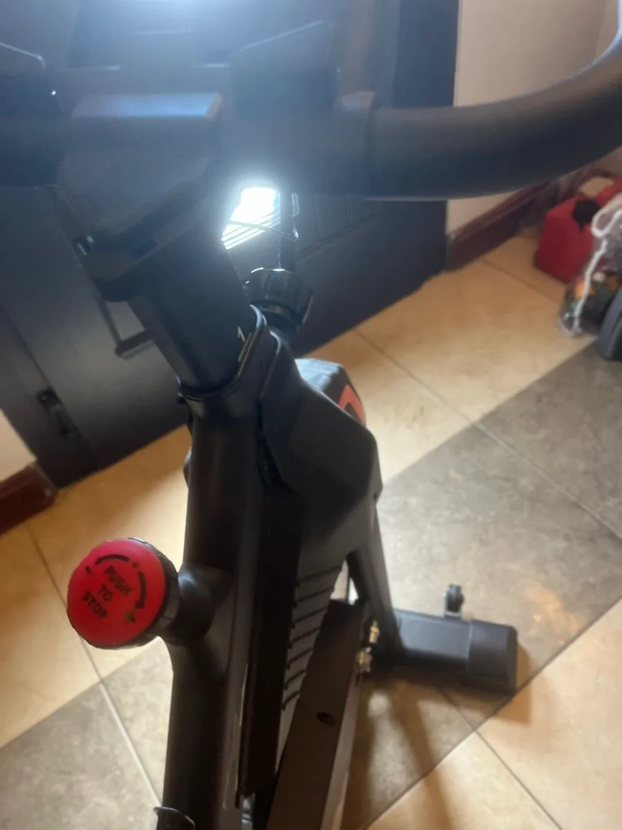Exercise bike - Image 2