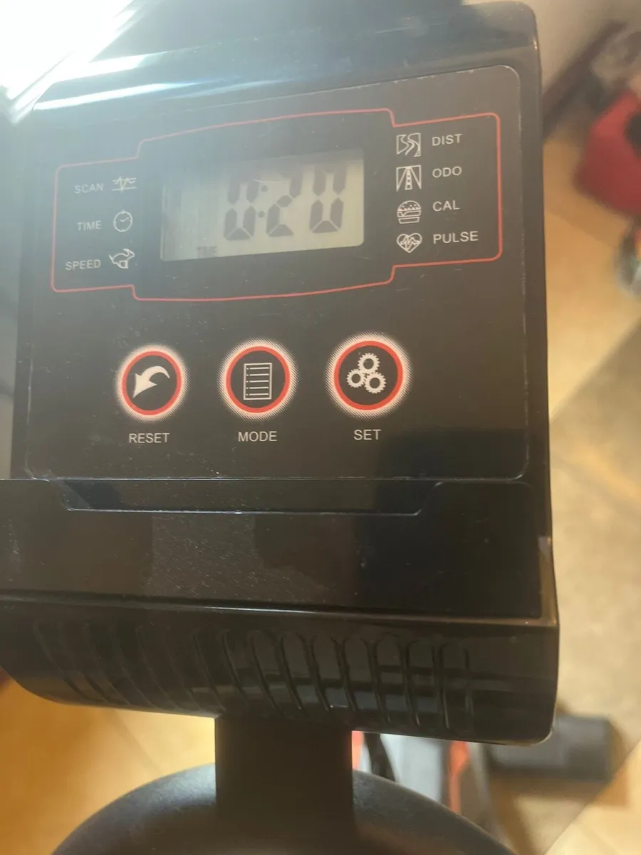 Exercise bike - Image 3