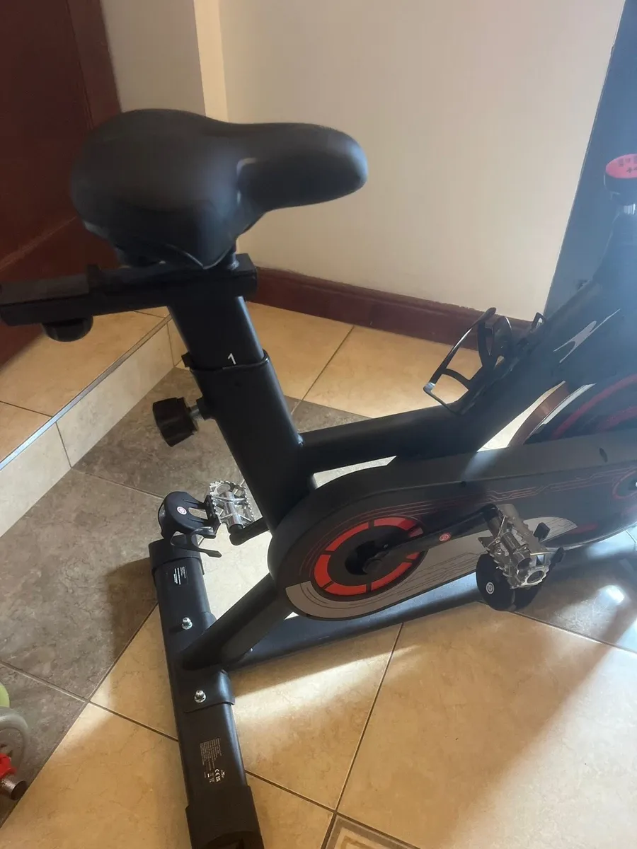 Exercise bike - Image 4