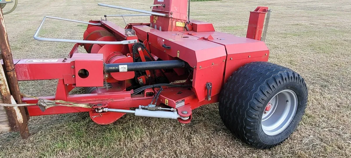 JF STOLL FCT 900 FORAGE HARVESTOR AS NEW - Image 4
