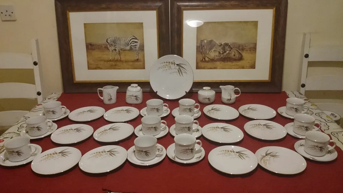 41Pc. Winterling Bavaria Germany Porcelain Tea Set - Image 1