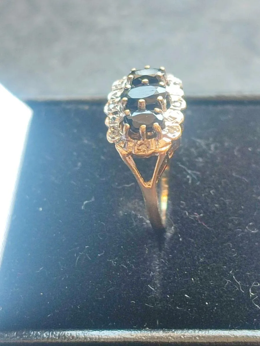 Stunning Gold Saphire& Diamond Ring😍 - Image 2