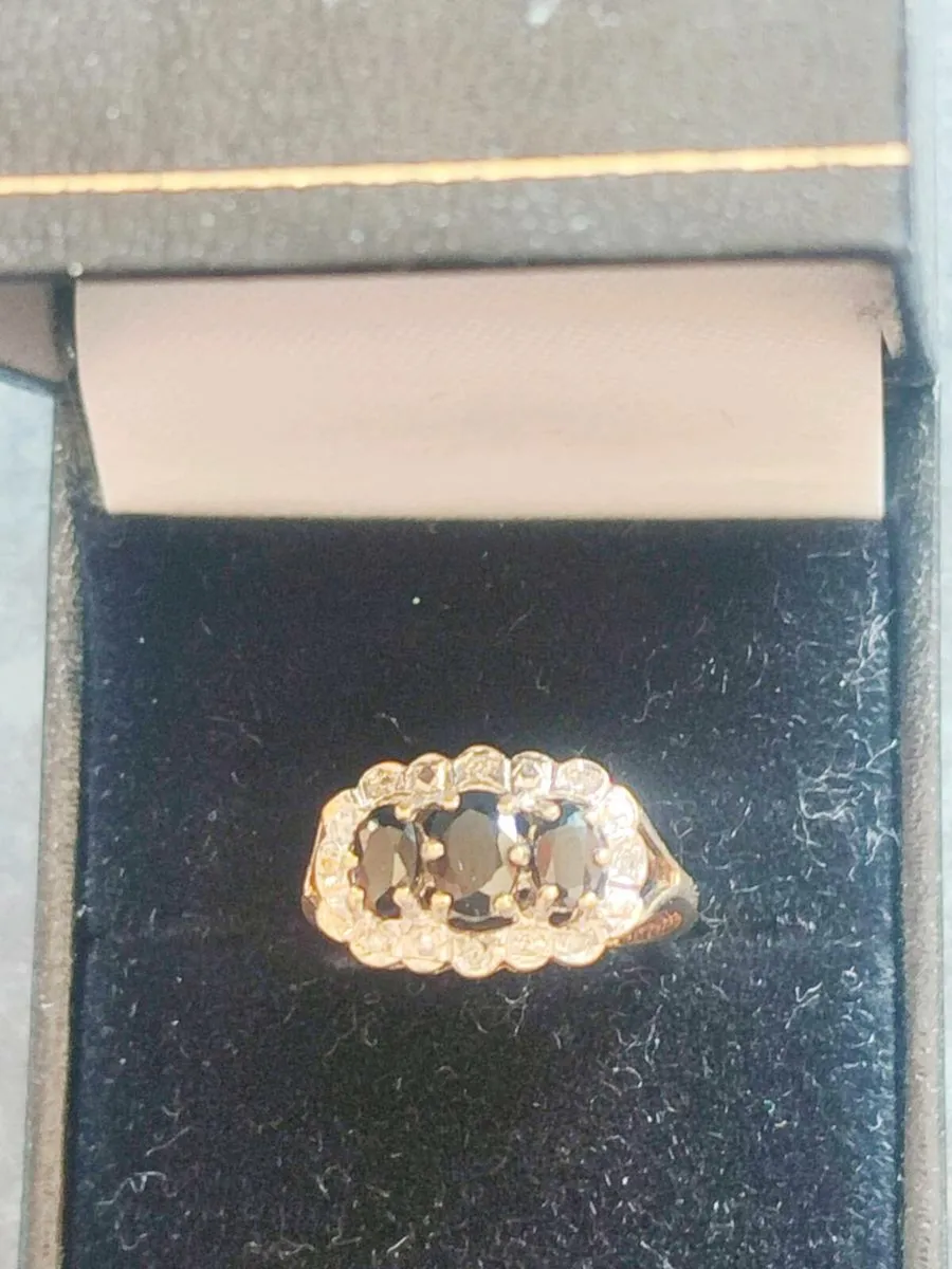 Stunning Gold Saphire& Diamond Ring😍 - Image 4