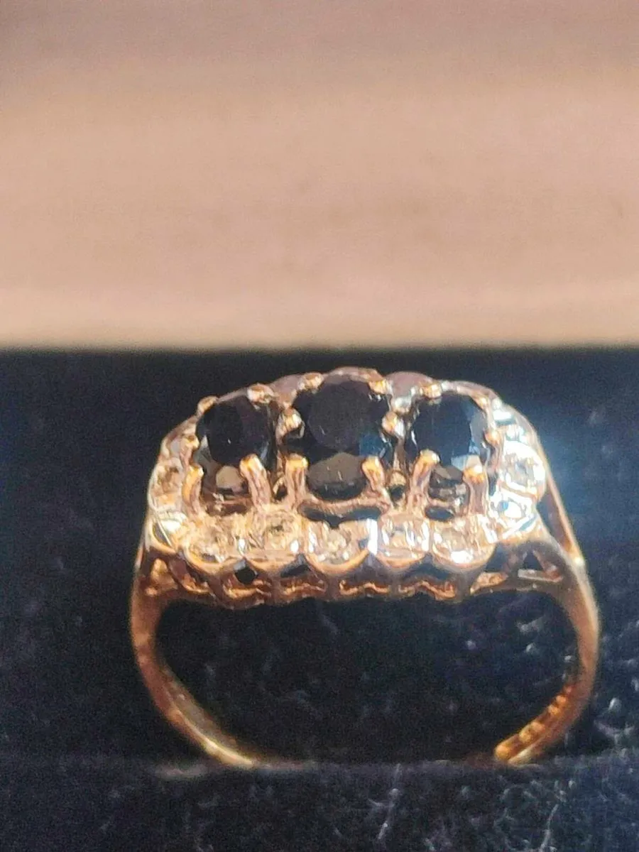 Stunning Gold Saphire& Diamond Ring😍 - Image 1