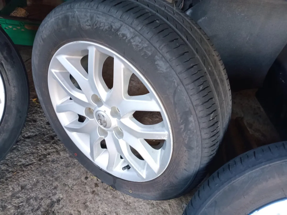 Alloy Wheels / Toyota Auris - Image 4