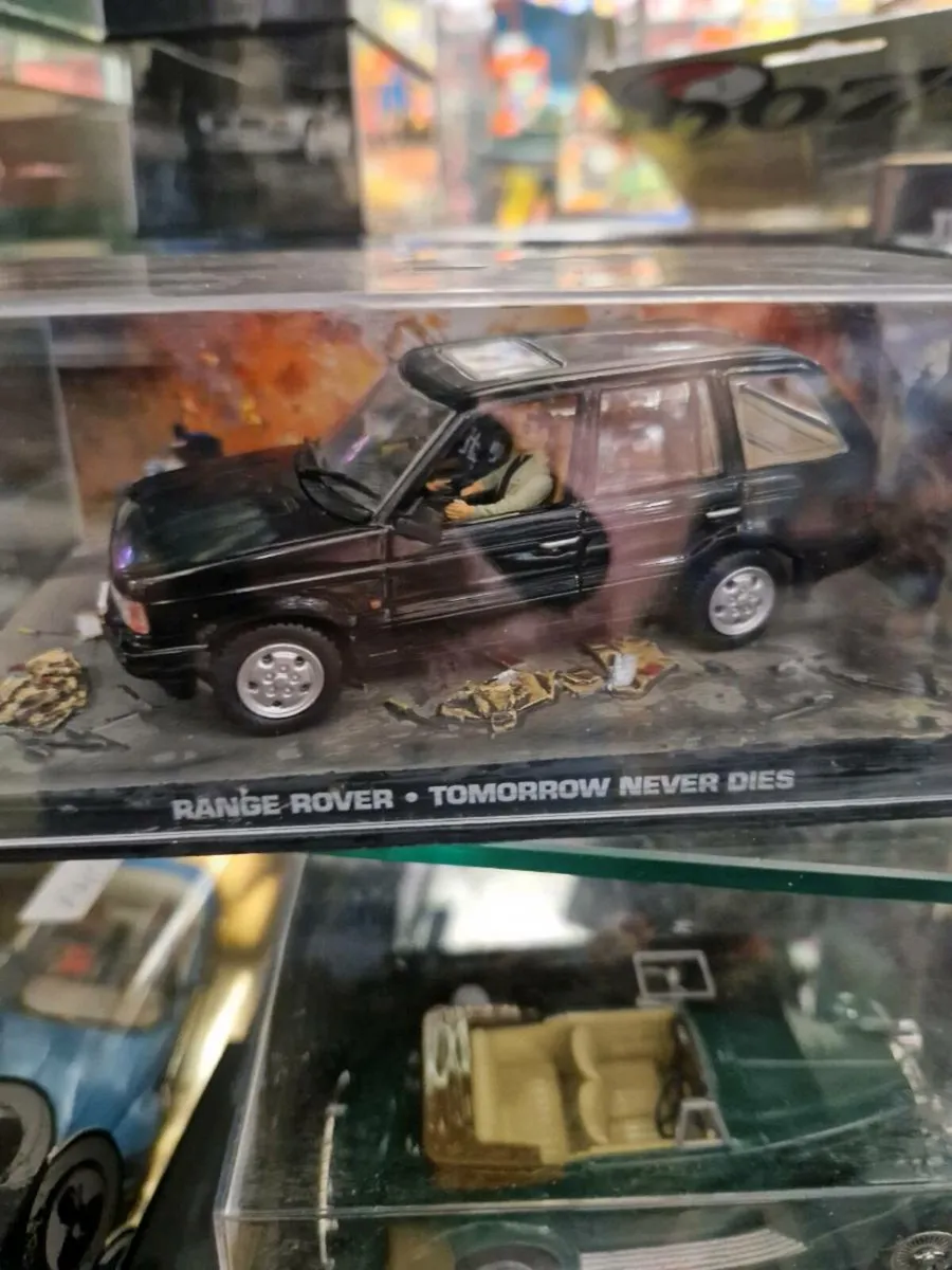 Corgi James Bond Range Rover - Image 2