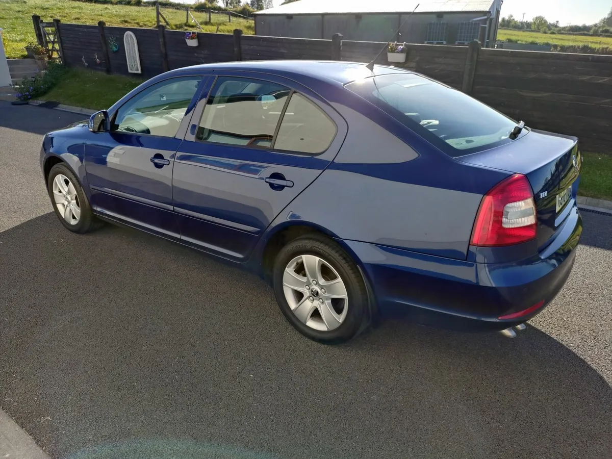 Skoda Octavia 2009 - Image 4