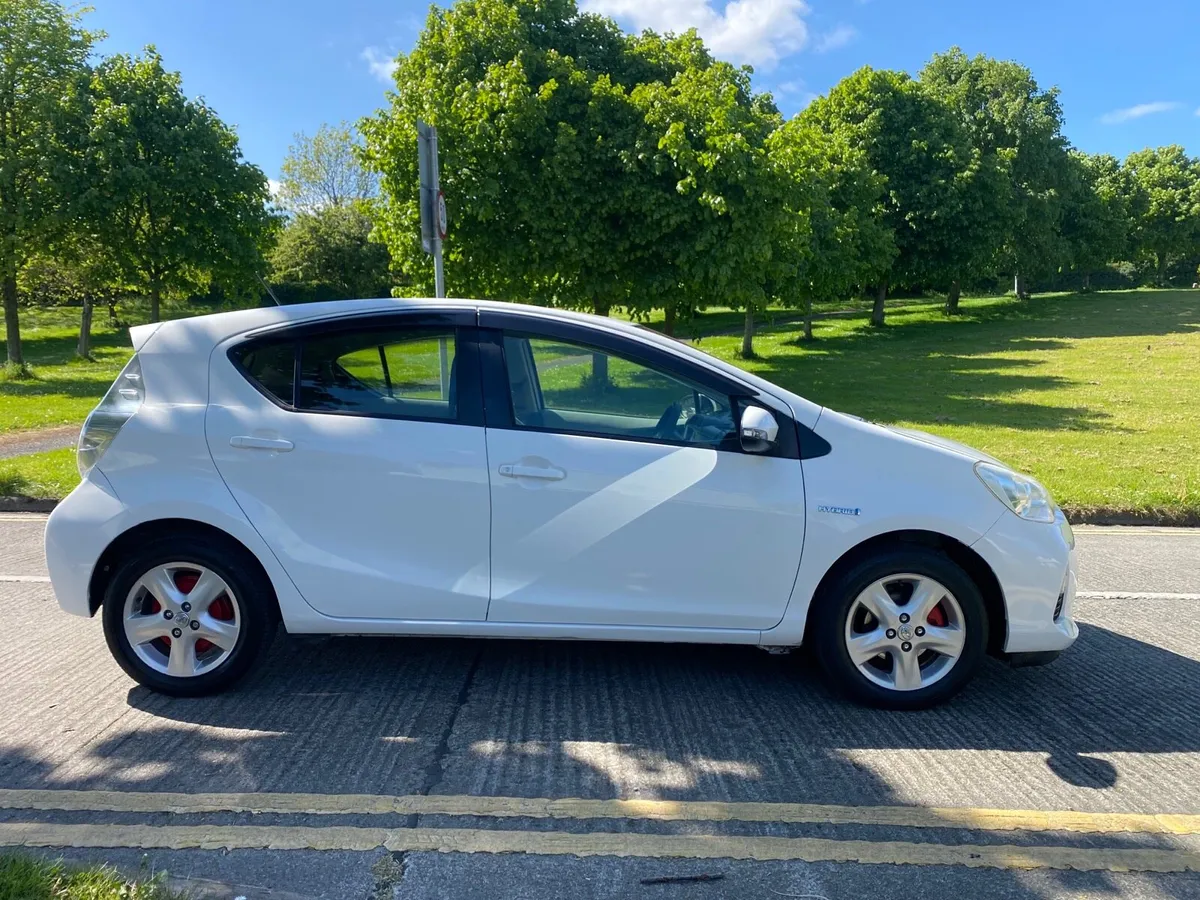 2015 Toyota Aqua Automatic Hybrid 1.5 Petrol - Image 3