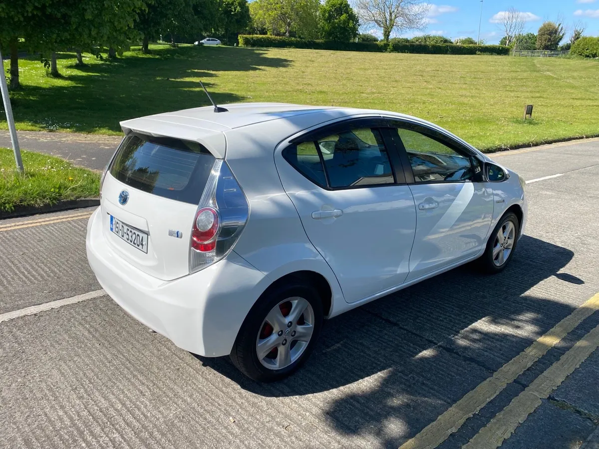2015 Toyota Aqua Automatic Hybrid 1.5 Petrol - Image 4