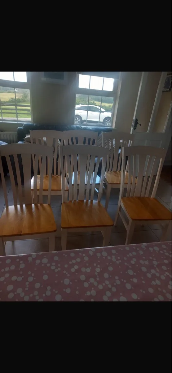 6 Dining Chairs - Image 1