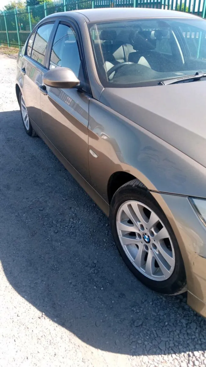 Car - Image 3