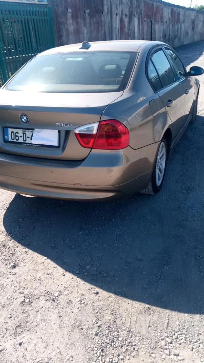 Car - Image 1