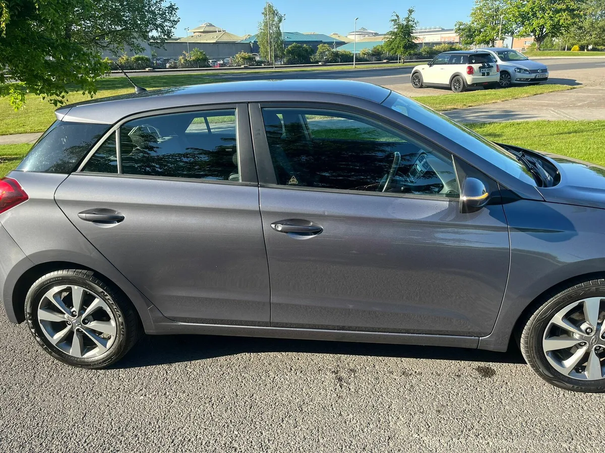 Hyundai i20 - Image 4