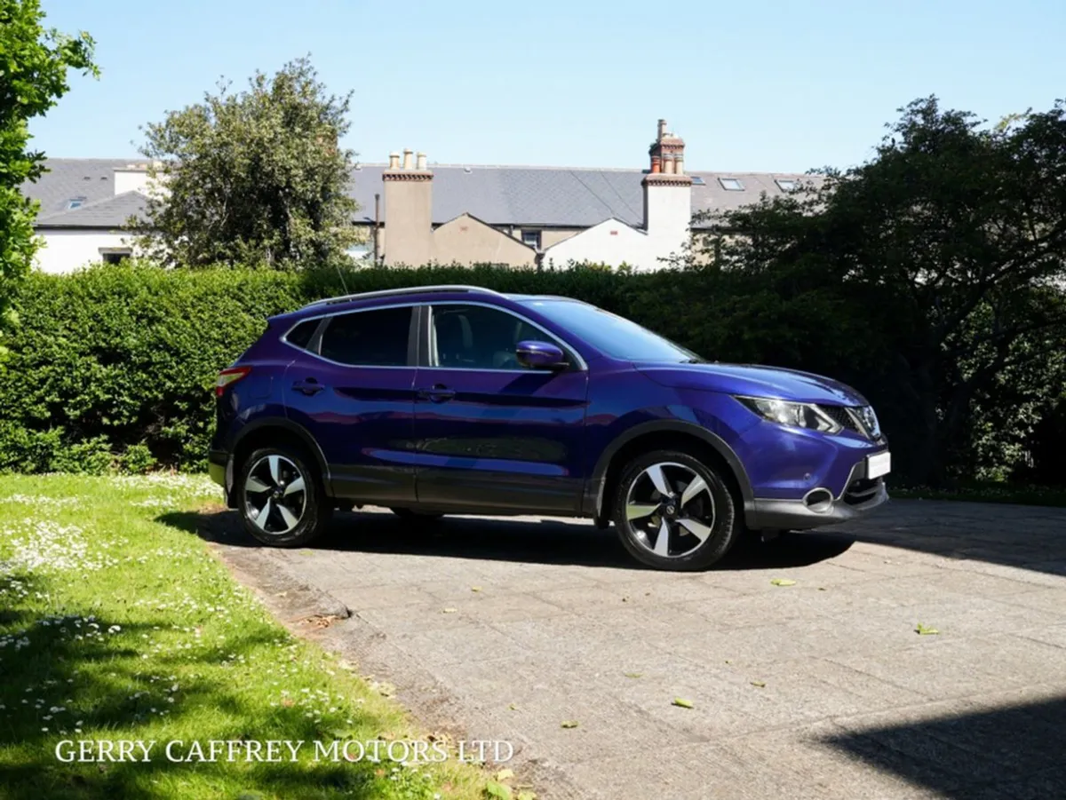 Nissan QASHQAI SV CVT Premium E6 4DR Auto - Image 3